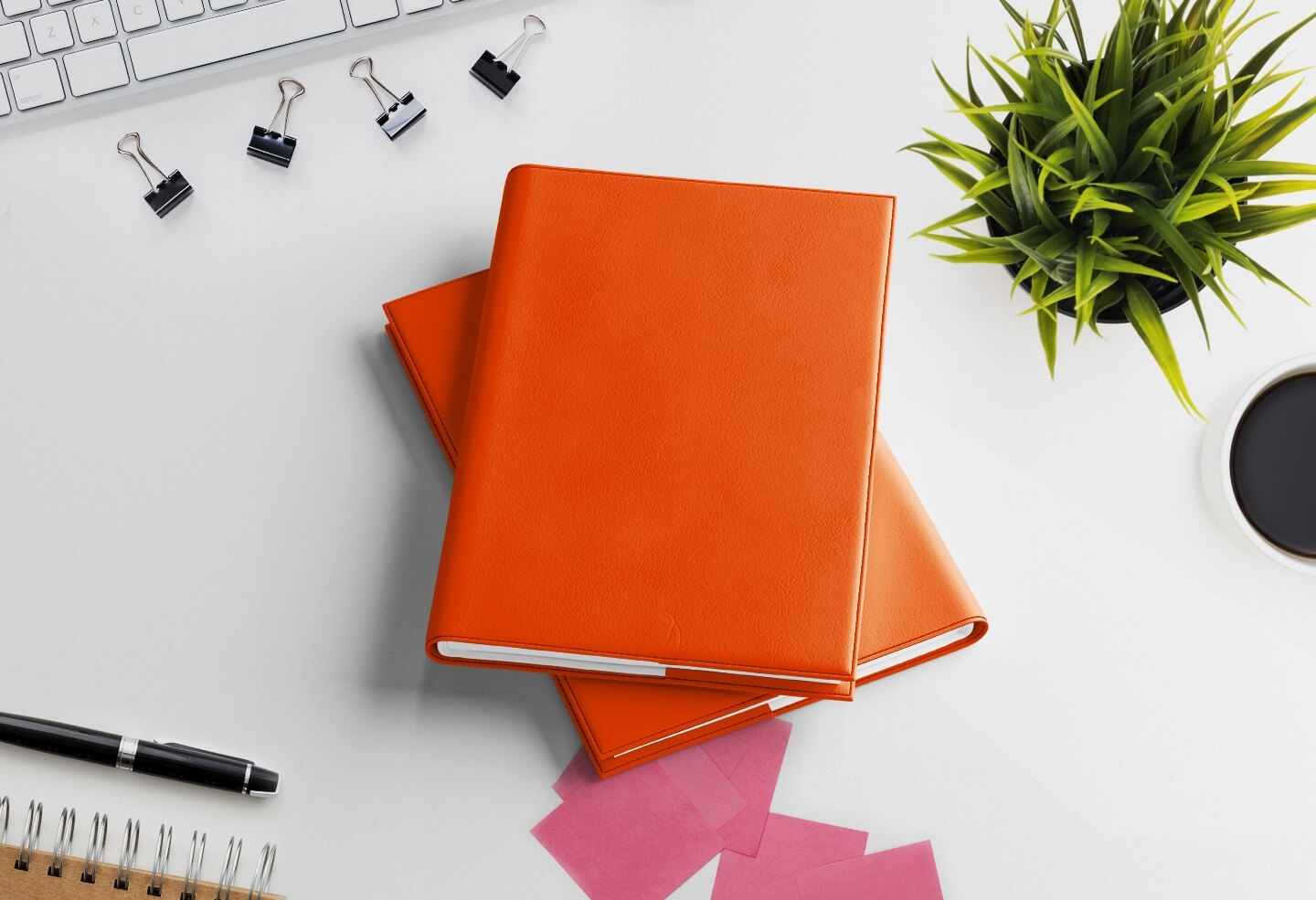 4 volumes trimestriels agenda journalier infirmière libérale 2027 orange