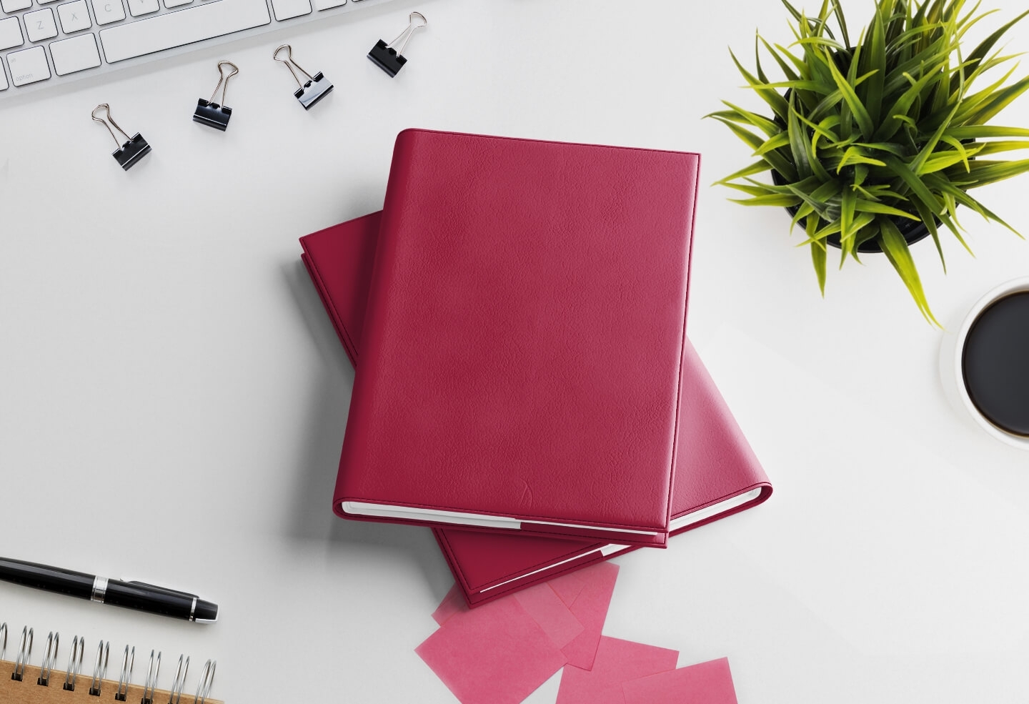 4 volumes trimestriels agenda journalier infirmière libérale 2027 rose framboise