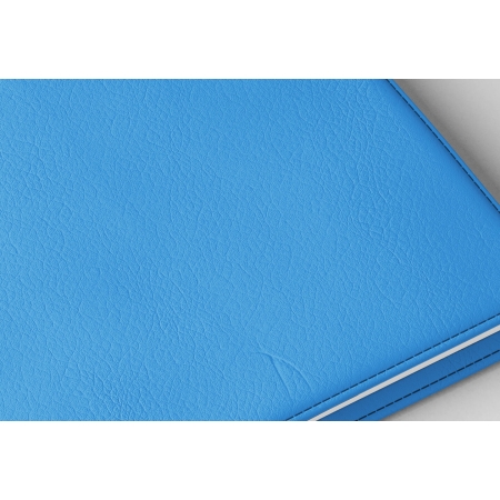 Détail texture simili cuir couverture agenda infirmière bleu azur 2027