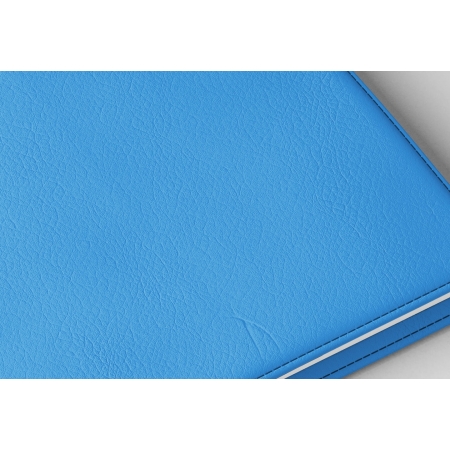 Détail texture simili cuir couverture agenda infirmière bleu azur 2027