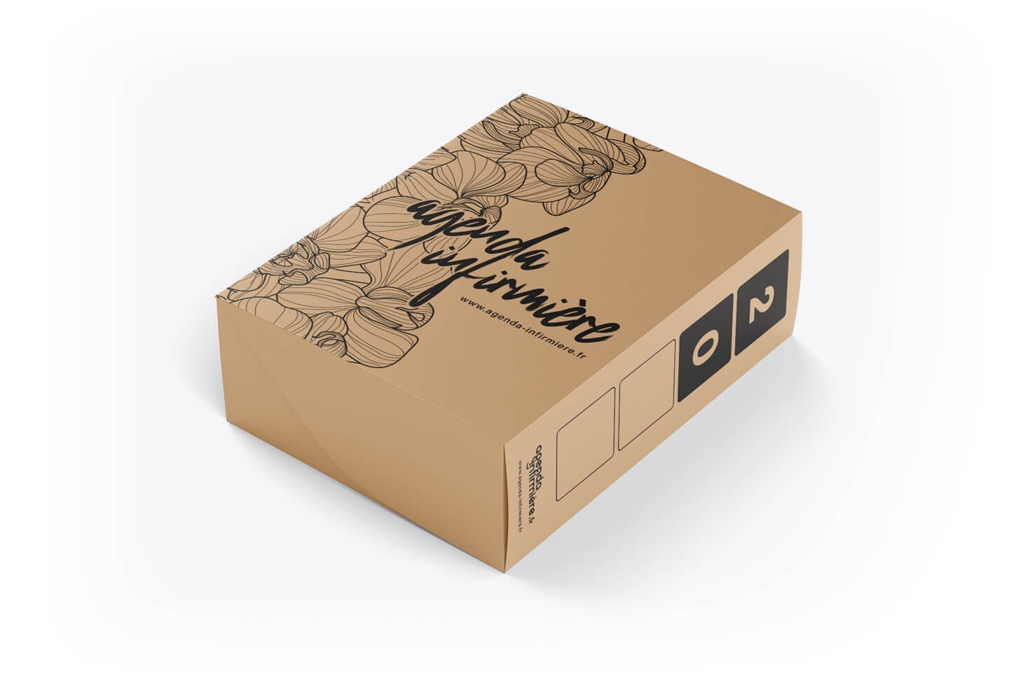 Boîte d'archivage agenda infirmière – vue de dessus, carton kraft avec illustration florale et logo agenda-infirmière.fr