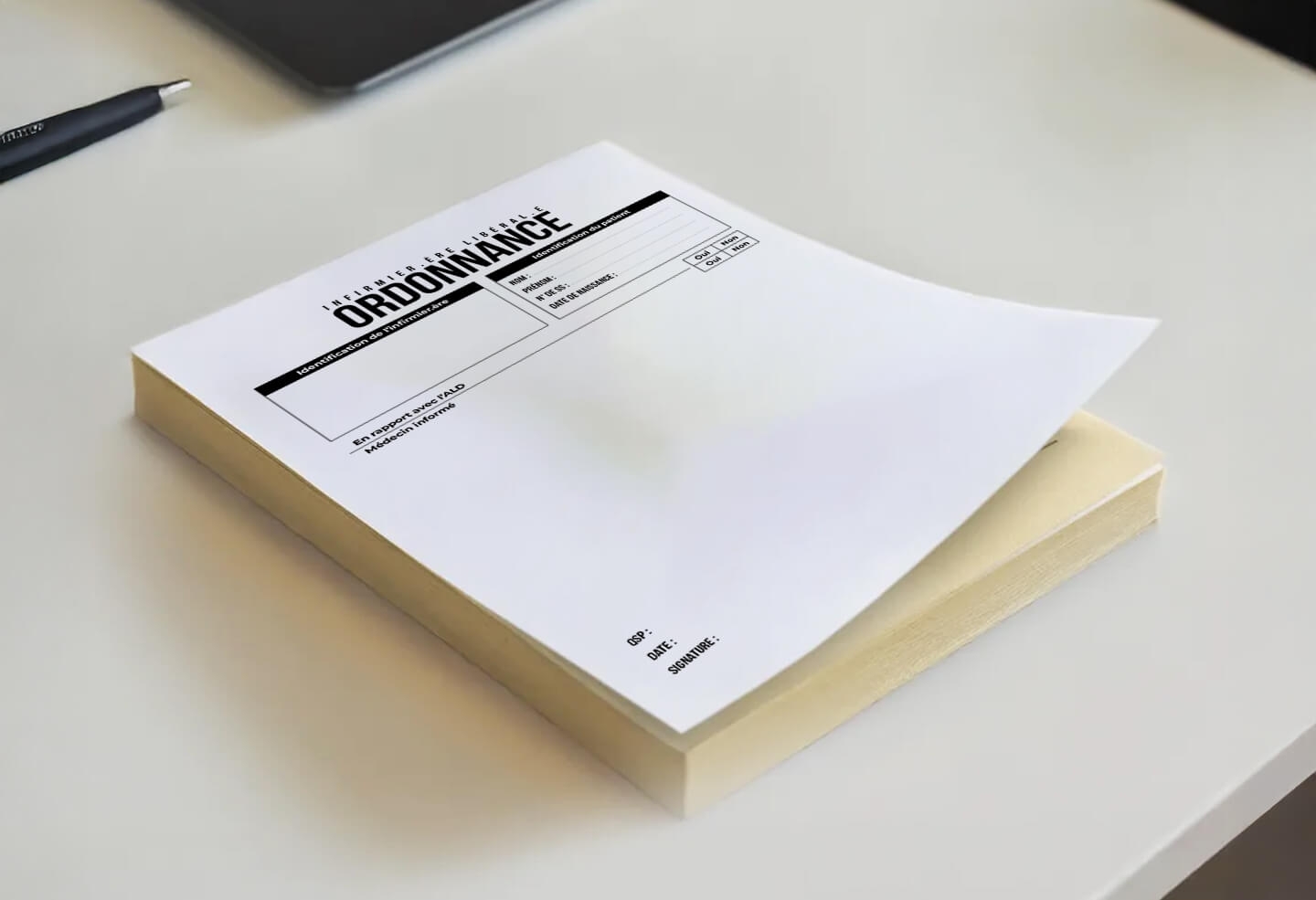 Bloc ordonnancier infirmier avec feuillets blancs et duplicata jaune autocopiant